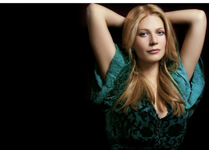 جوينيث بالترو من زبائن آنيا جوكل