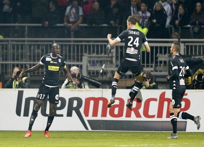 آنجيه يسحق موناكو بالثلاثة ويستعيد نغمة الانتصارات في الدوري الفرنسي