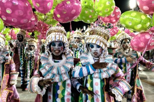 مدرسة مانغيرا للسامبا بطلة كارنفال ريو دي جانيرو