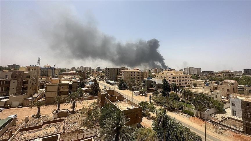 الخبر  بحسب شهود عيان للأناضول، وعقب استئناف تشغيل مطار العاصمة السودانية