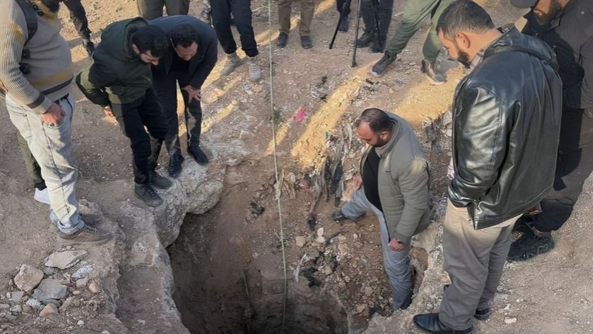 لمقبرة الجماعية المكتشفة بقرية تركان في منطقة السفيرة بريف حلب الجنوبي الشرقي - 3 كانون الأول 2025(سانا)