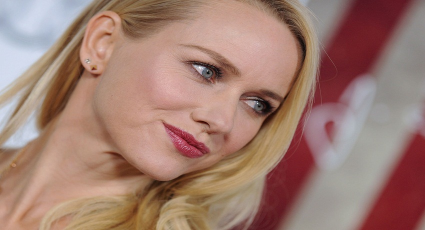 ناعومي واتس: ليف شرايبر وسيم ويتمتع بالكثير من صفات الرجولة