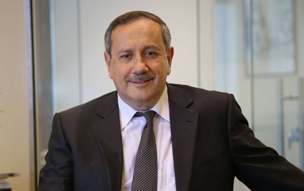 فراس طلاس وكيل لافارج الفرنسية - فيسبوك