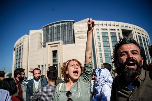 القضاء التركي يخلي سبيل اكاديميين متهمين بـ"الدعاية الارهابية"