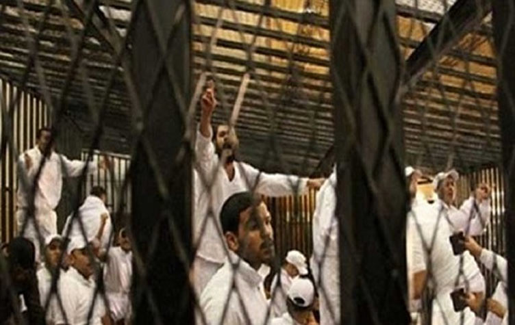 أحكام بالمؤبد على 20 متهما في قضية اقتحام سجن بورسعيد