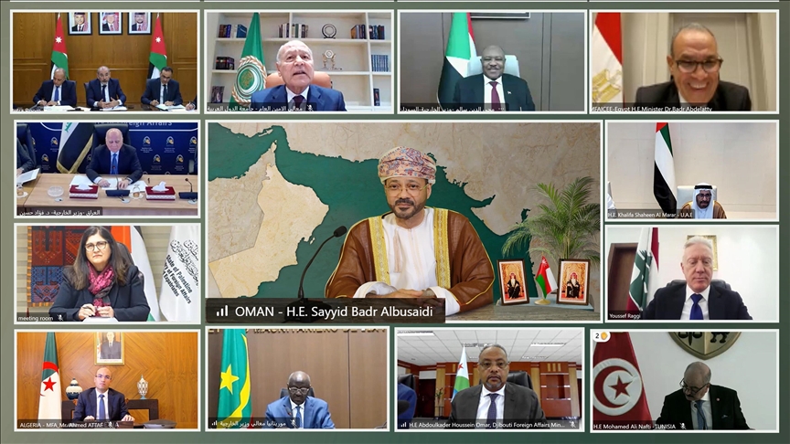 وزير خارجية سلطنة عمان بدر البوسعيدي دعا خلال الاجتماع الوزاري العربي الطارئ إلى "ضبط النفس من جميع الأطراف ووقف إطلاق النار والعودة العاجلة إلى الحوار الدبلوماسي"- ايه ايه