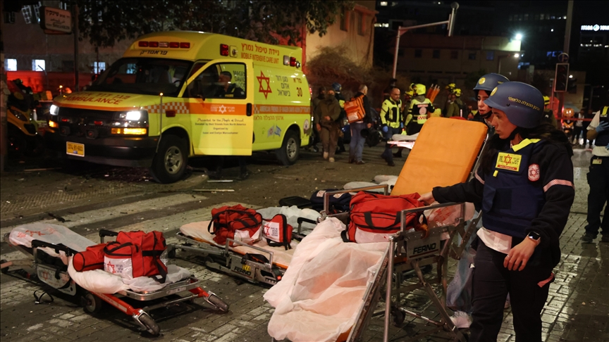 81 مصابًا ما زالوا يتلقون العلاج في المستشفيات، بينهم مصاب واحد في حالة حرجة جدًا و9 في حالة خطيرة، وفق بيان لوزارة الصحة الإسرائيلية- ايه ايه