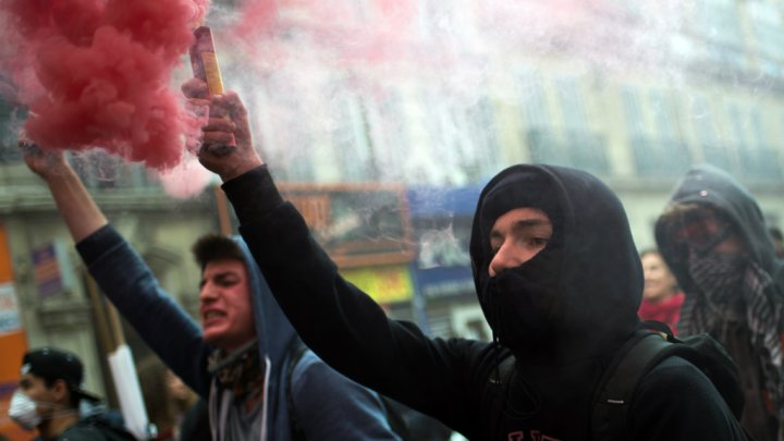 46 % من الفرنسيين يرغبون في سحب إصلاح مشروع قانون العمل