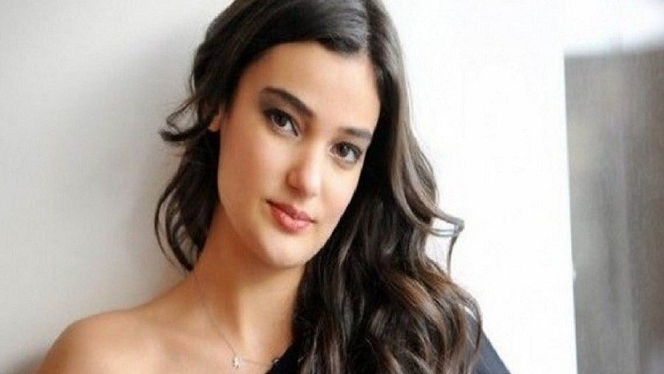 حكم بسجن ملكة جمال تركيا السابقة بتهمة اهانة الرئيس