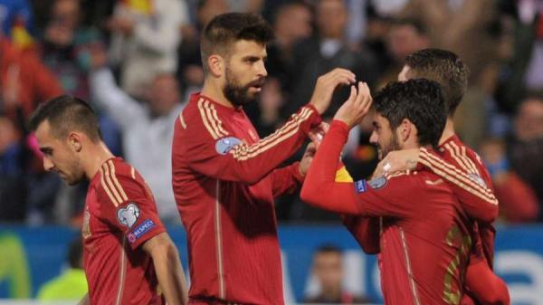 المنتخب الأسباني في فرنسا ويستعد للدفاع عن لقبه الأوروبي