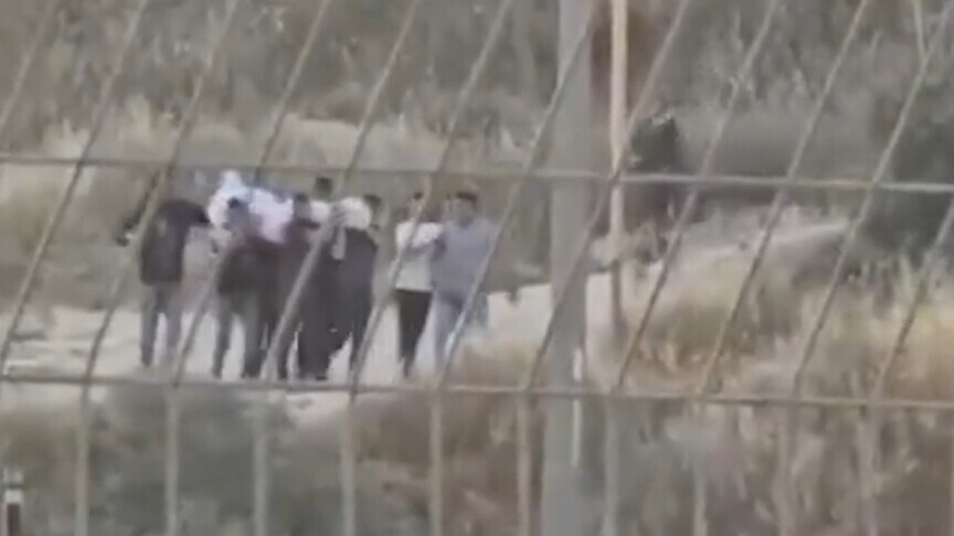 مدير مكتب مفوضية حقوق الإنسان في الأراضي الفلسطينية المحتلة أجيت سونغاي قال إن ذلك يجسد "نزع الإنسانية عن الفلسطينيين- ايه ايه