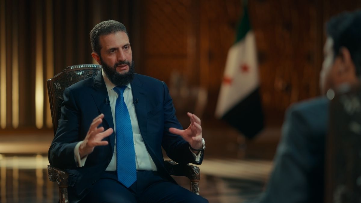 الرئيس السوري أحمد الشرع خلال مقابلة مع الجزيرة – 26 تموز 2026 (الجزيرة)