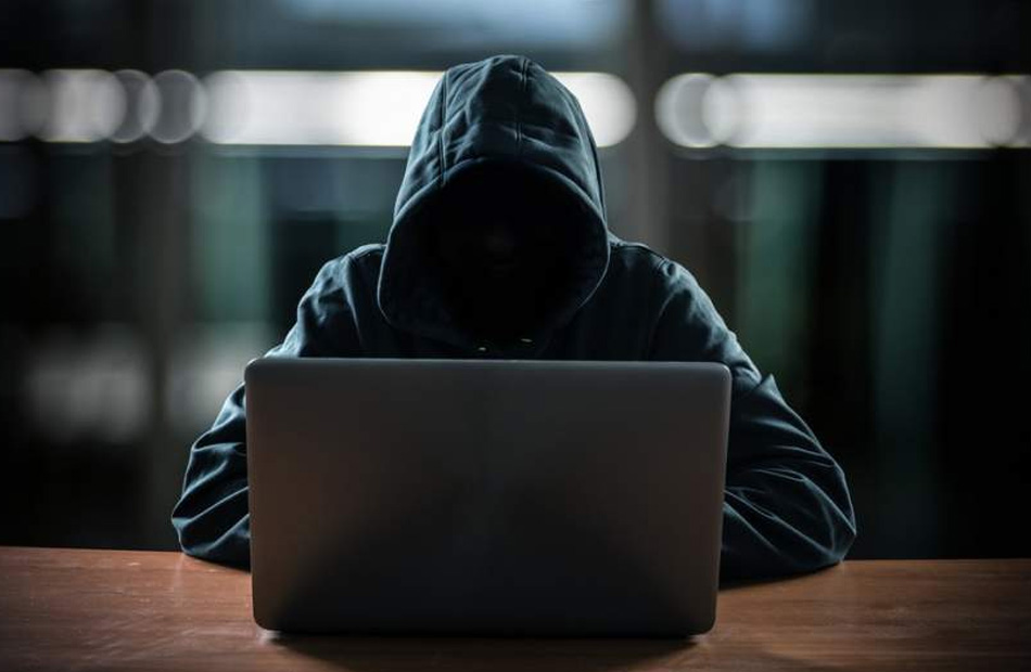 حين يصبح الخوف سلاحاً بيد المبتز.. حملة سورية لكسر الصمت ومواجهة الابتزاز الإلكتروني