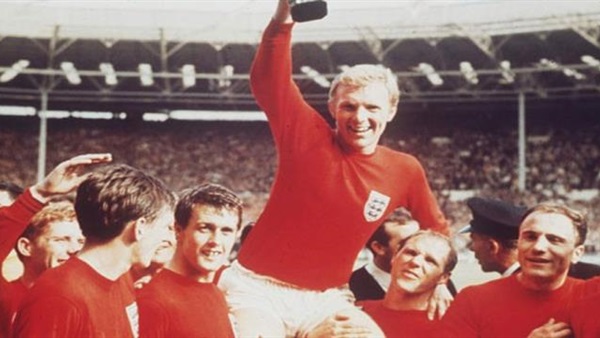 دار مزادات بريطانية تخفق في بيع قميص هورست نجم منتخب إنجلترا   