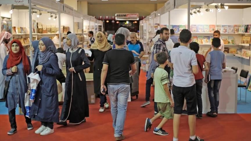 قصص الأطفال تستقطب زوار معرض إسطنبول للكتاب العربي