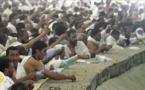 حجاج البيت الحرام يبدأون رمي الجمرات في أول ايام عيد الاضحى