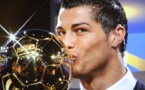 رونالدو يتوج بجائزة افضل لاعب في العالم للمرة الرابعة