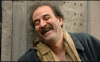 بطل باب الحارة يقود انقلاباته الفنية في دمشق