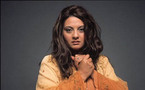 مونودراما سورية توظف الحركة والايماءة ولغة الجسد لفهم نفسية المرأة وعوالمها الداخلية 