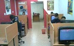 أفغانستان تدرس فرض قيود على استخدام الشباب لشبكة الانترنت