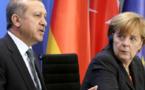 ميركل وأردوغان يبحثان توتر العلاقات الألمانية التركية