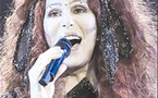 ابنة المغنية الأميركية "شير" تقرر التحول الى ذكر 