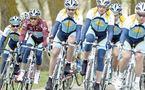 دراج فرنسي يحرز المرحلة السابعة من تور دو فرانس وإيطالي ينتزع الصدارة