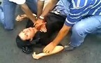 شرطة مكافحة الشغب الأيرانية طوقت كروبي ولم تسمح لموسوي بقراءة الفاتحة على قبر ندا