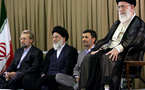 أقطاب المعارضة الأيرانية لم يشاركوا في مراسم تصديق مرشد الثورة على أنتخاب نجاد 