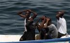  صيادون مصريون يفرون من قبضة قراصنة صوماليين ويأسرون اربعة من محتجزيهم 