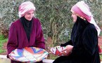 البساطة والأناقة والانسجام مع البيئة من جماليات الأزياء الشعبية في جنوب سوريا