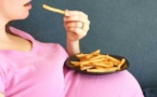 الأغذية عالية الدهون أثناء الحمل خطر على صحة الجنين العقلية