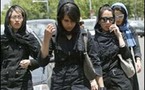 الشرطة الايرانية تمنع عرض ربطات العنق ووضع الألبسة الداخلية النسائية في واجهات المحلات