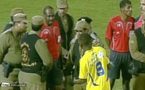 جماهير "الوصل"الاماراتي الغاضبة تعاقب طبيب "النصر" السعودي "لكن العلاقات بين الدولتين أكبر من مباراة