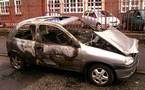 انفجار سيارة أجرة مفخخة قرب مقر المخابرات البريطانية الداخلية في ايرلندا الشمالية 