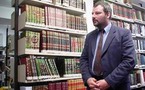 بروفيسور جامعي يدرب مدرسي الدين الإسلامي والأئمة في ألمانيا يرتد عن الإسلام