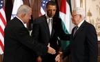 أوباما أتصل هاتفيا بمحمود عباس لتأكيد إلتزامه بقيام دولة فلسطينية مستقلة 