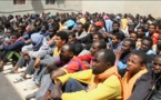 فضفضة مهاجرين في مركز الإيواء بليبيا