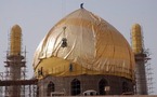 بدء العمل في إعادة "تذهيب" قبة الإمامين العسكريين بسامراء التي يزورها ملايين الشيعة