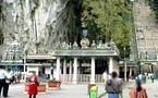 منبوذون يعبدون اللغات ..قرية هندية تبني معبداً للإنجليزية لتشجيع المنبوذين على تعلم تلك اللغة