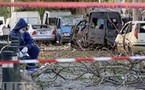 انفجار خارج السفارة السويسرية بآثينا وتفجير آخر بالسفارتين البلغارية والتشيلية  