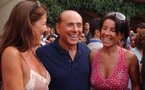 مخدرات وحريم وسياسة .... فتاة ليل تدعي ممارسة الجنس مع برلسكوني مقابل 10 آلاف يورو
