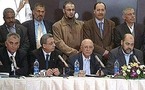 خلافات وتراشق إعلامي يخفض سقف توقعات المصالحة بين فتح وحماس في لقاء دمشق