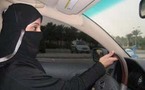 سعودية تتحدى حظر القيادة لتلقى حتفها مع 3 من رفيقاتها بارتطام سيارتها بحاجز ترابي