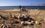 عمل تحت ظلال الموت .... شبان من غزة يجمعون الحصى تحت أزيز الرصاص قرب الحدود 