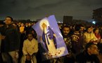 الأقباط يهتفون ضد مبارك بعد  انفجار سيارة مفخخة امام كنيسة في الاسكندرية أوقع قتلى وجرحى