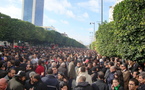 بن علي يحل الحكومة ويدعو لإنتخابات والتونسيون يتحررون من الخوف ويطالبون برحيله فورا   