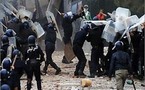 بلد ثري وشعب فقير..... صحف جزائرية ترى أن سلطات بلادها لم تأخذ العبرة من ثورة التوانسة