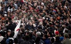 تعديل وزاري وشيك في تونس مع تظاهرات واضراب مدارس والجيش يؤكد حمايتة للثورة 