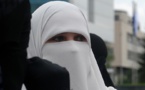 علماء الجزائر : النقاب ليس مشكلة في البلاد ليتم منعه